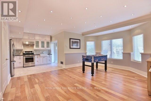2407 Taylorwood Drive, Oakville, Ontario  L6H 0C6 - Photo 8 - W12464939