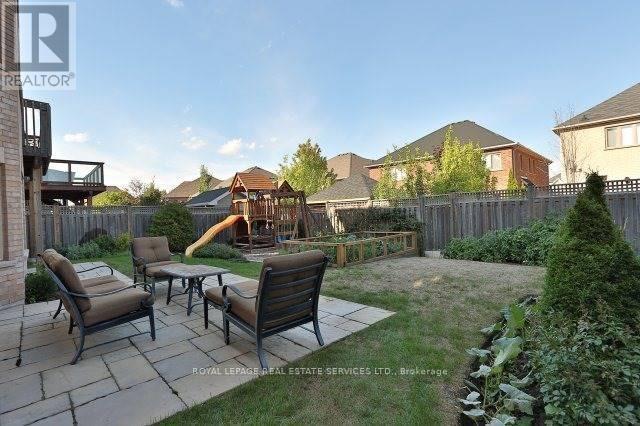 2407 Taylorwood Drive, Oakville, Ontario  L6H 0C6 - Photo 6 - W12464939