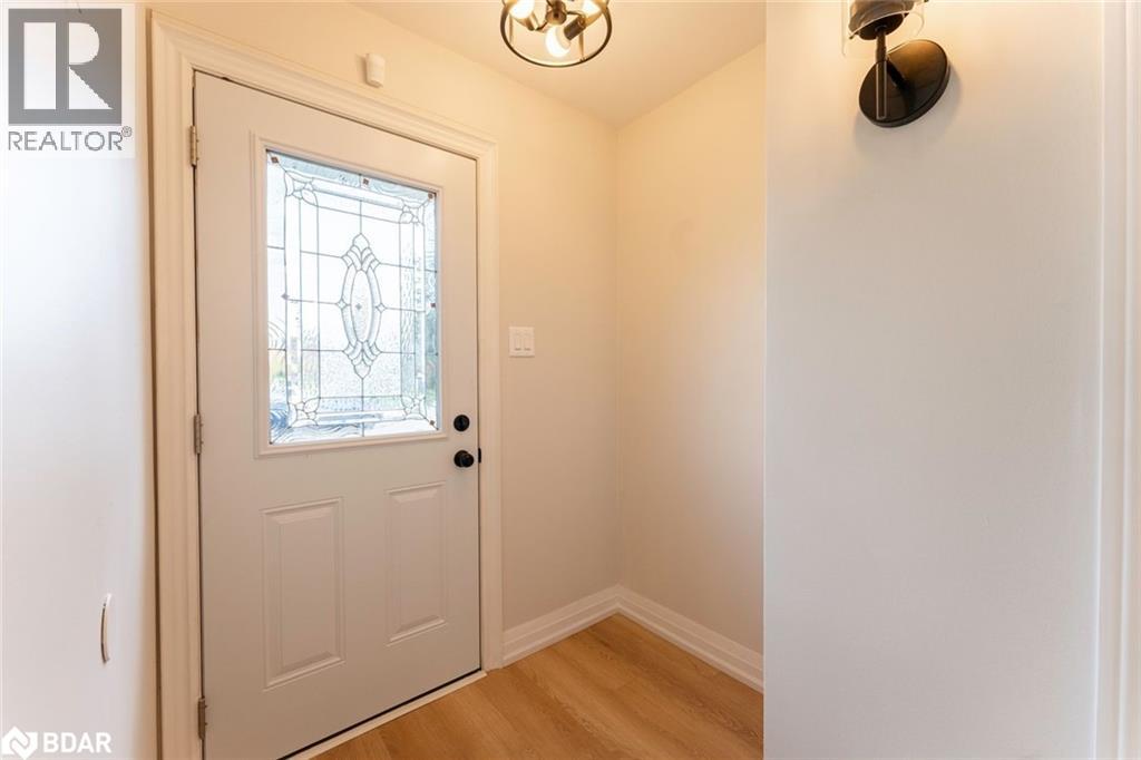 262 Duckworth Street, Barrie, Ontario  L4M 3X2 - Photo 10 - 40778800