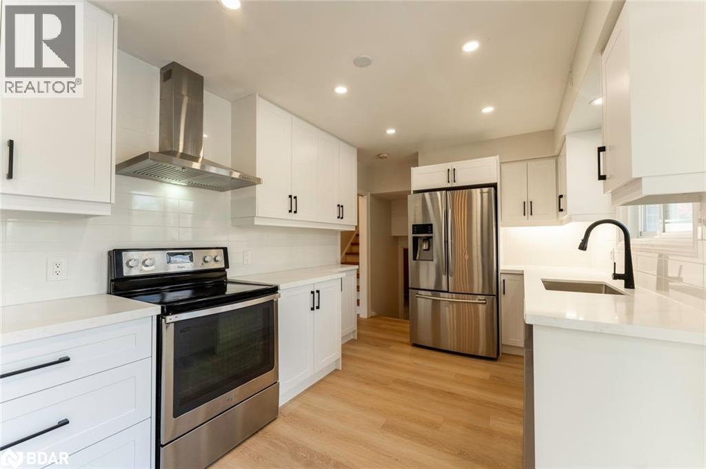 262 Duckworth Street, Barrie, Ontario  L4M 3X2 - Photo 7 - 40778800