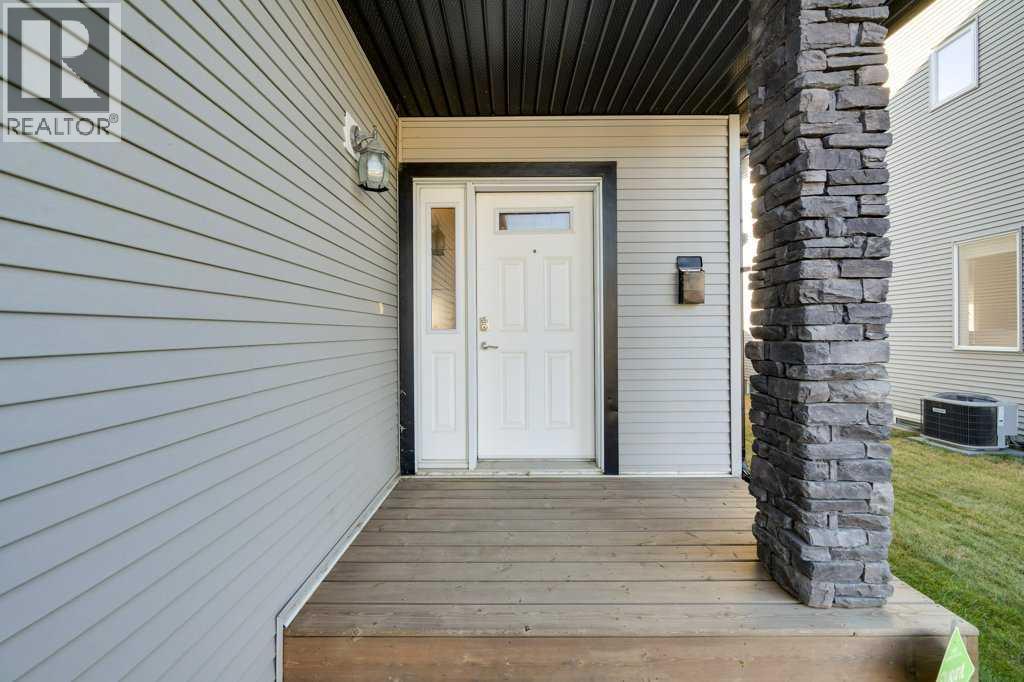 21 Piper Close, Blackfalds, Alberta  T4M 0G5 - Photo 3 - A2265593
