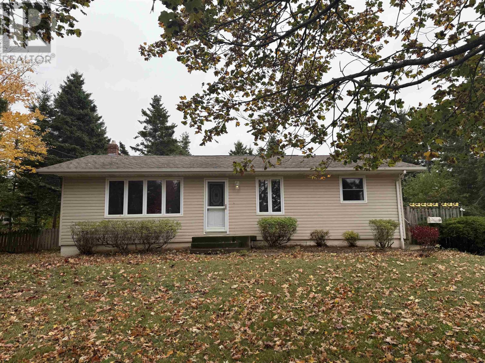 20 Avonlea Drive, Charlottetown, Prince Edward Island  C1C 1C7 - Photo 2 - 202526269