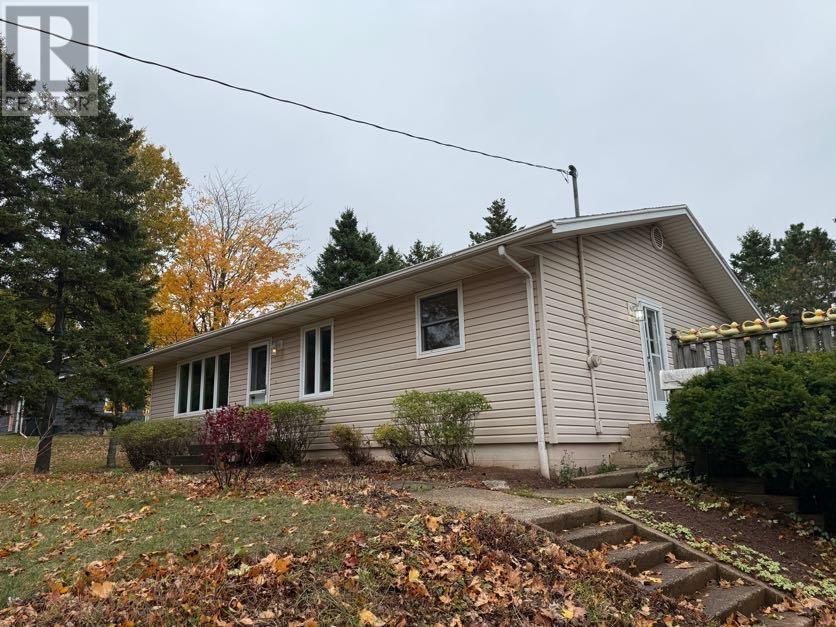 20 Avonlea Drive, Charlottetown, Prince Edward Island  C1C 1C7 - Photo 3 - 202526269