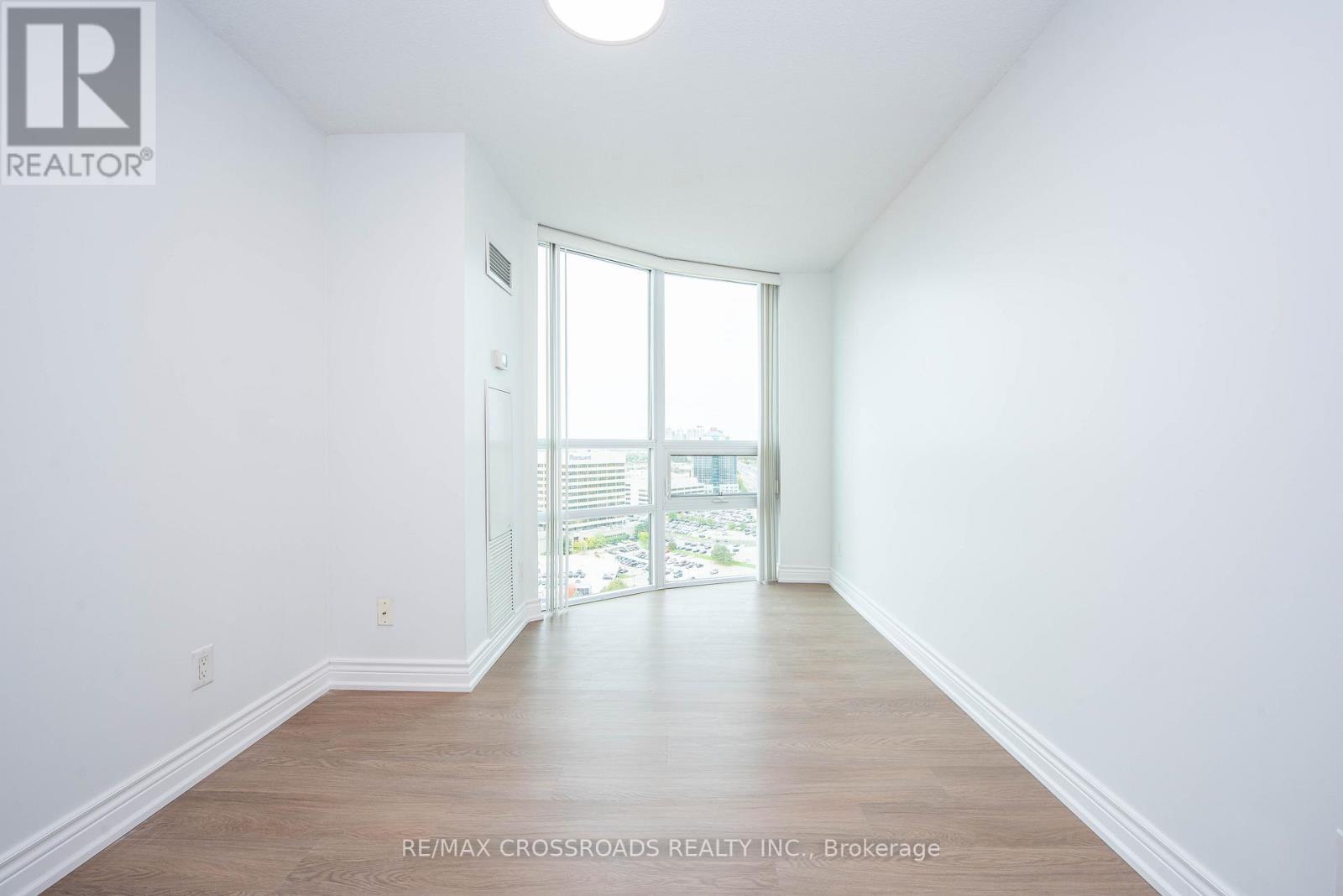 2708 - 208 Enfield Place, Mississauga, Ontario  L5B 0G8 - Photo 14 - W12460315