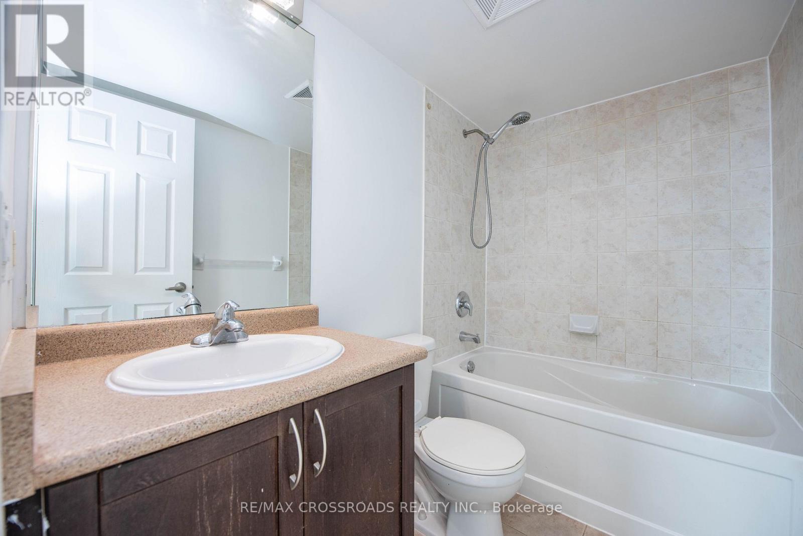 2708 - 208 Enfield Place, Mississauga, Ontario  L5B 0G8 - Photo 19 - W12460315