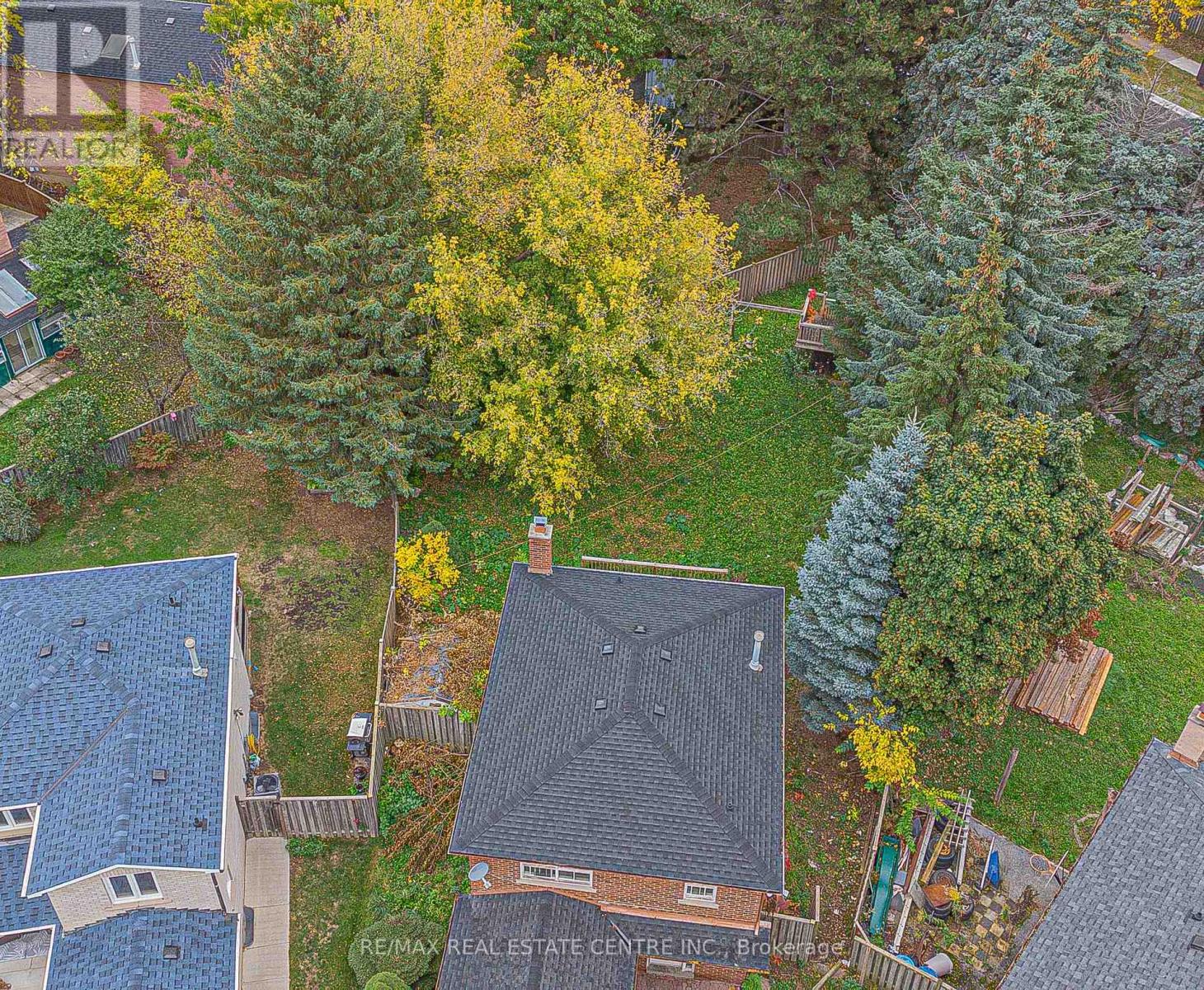 20 Mozart Crescent, Brampton, Ontario  L6Y 2W7 - Photo 13 - W12474037