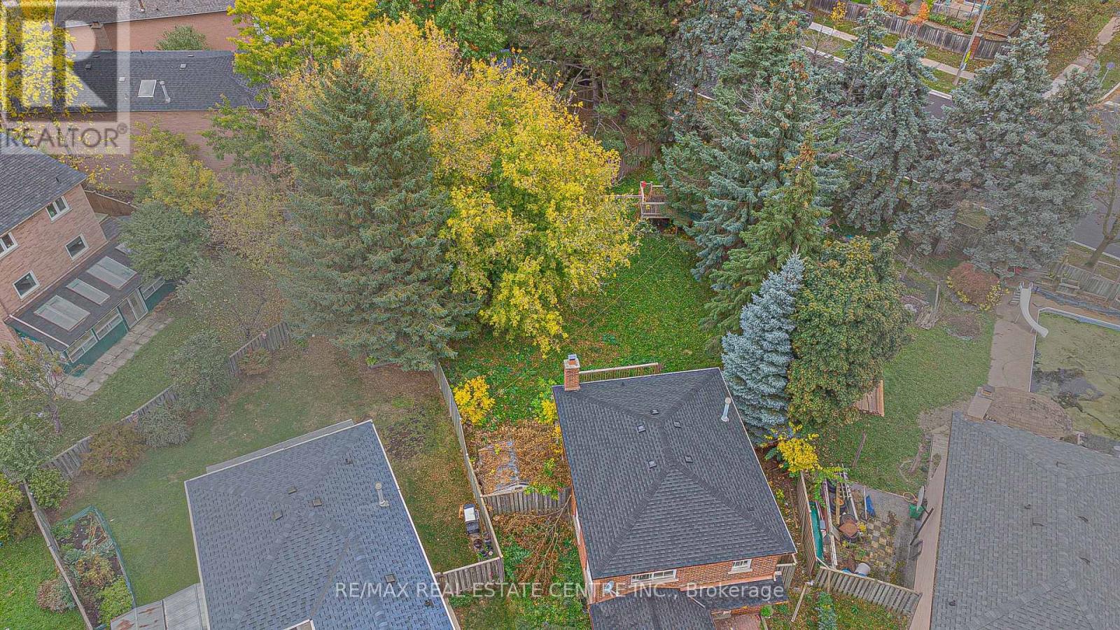 20 Mozart Crescent, Brampton, Ontario  L6Y 2W7 - Photo 14 - W12474037