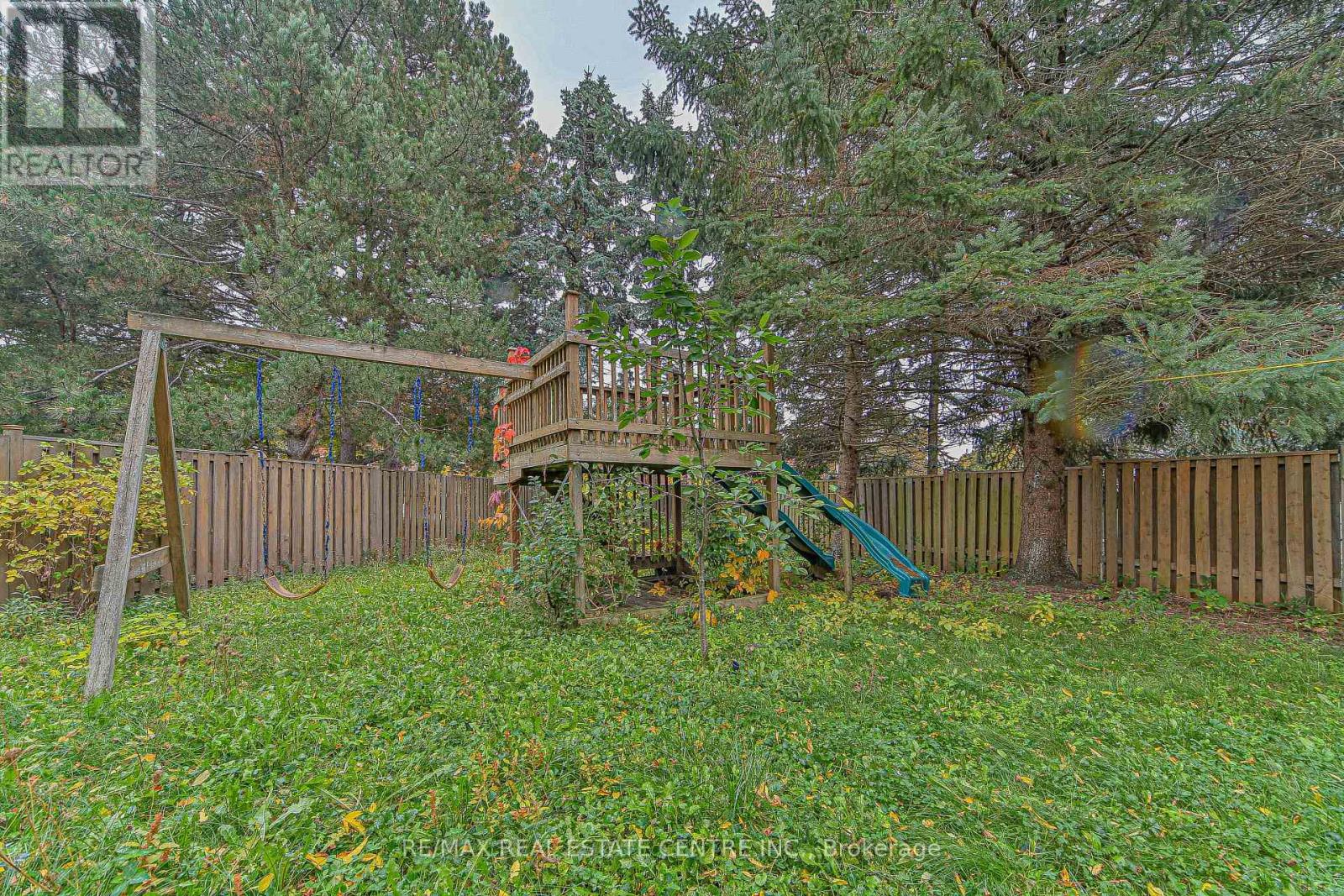 20 Mozart Crescent, Brampton, Ontario  L6Y 2W7 - Photo 7 - W12474037