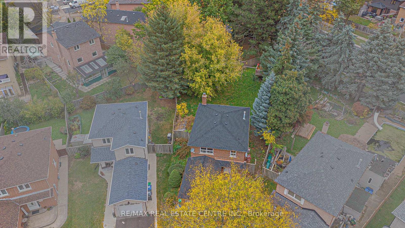 20 Mozart Crescent, Brampton, Ontario  L6Y 2W7 - Photo 12 - W12474037