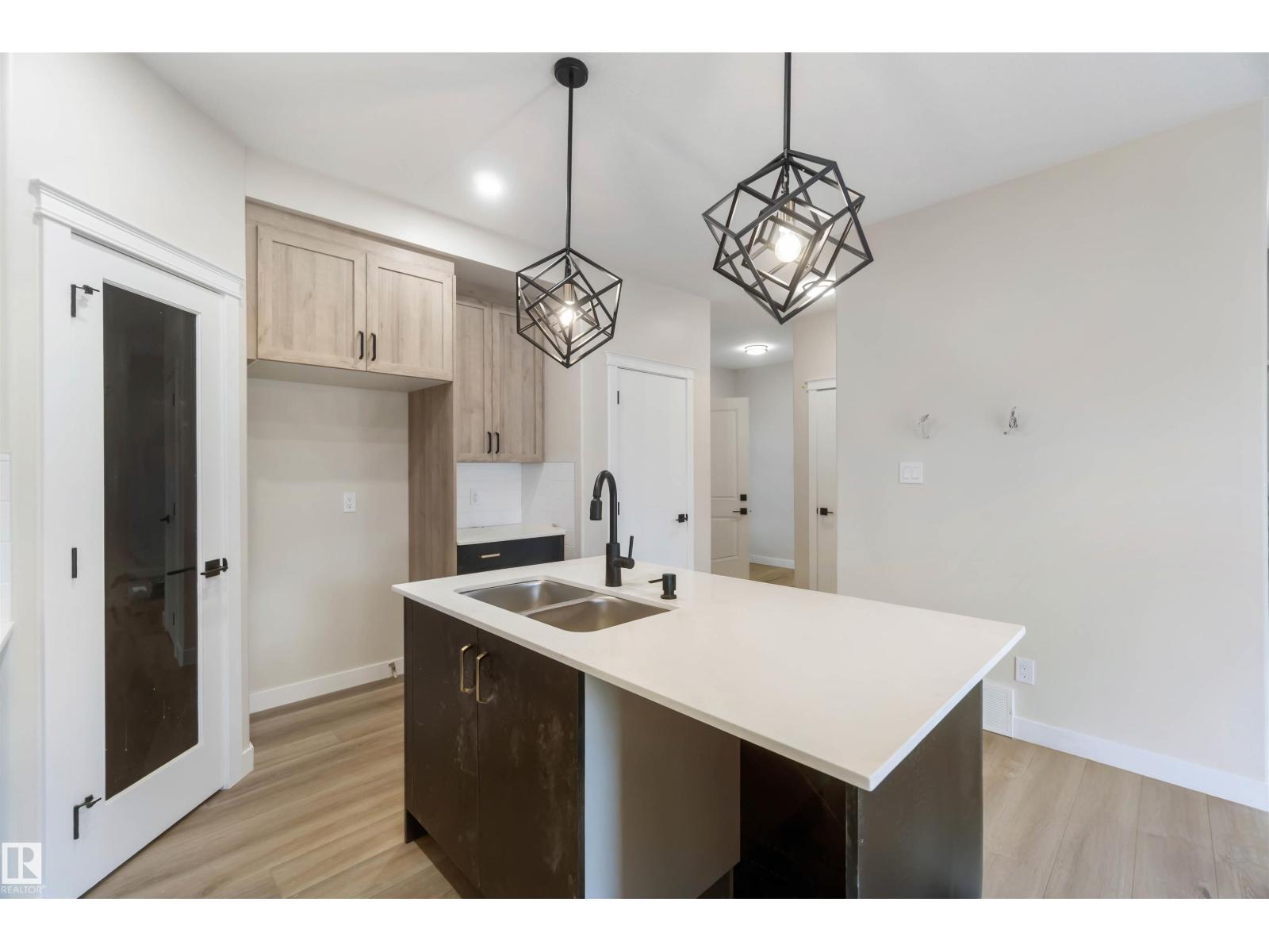 4908 49 Av, Gibbons, Alberta  T0A 1N0 - Photo 11 - E4461364