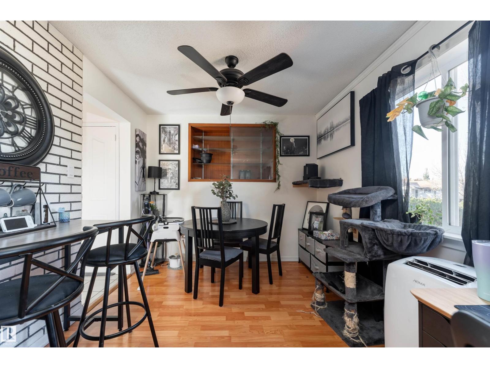 8207 169 St Nw, Edmonton, Alberta  T5R 2W4 - Photo 5 - E4462599