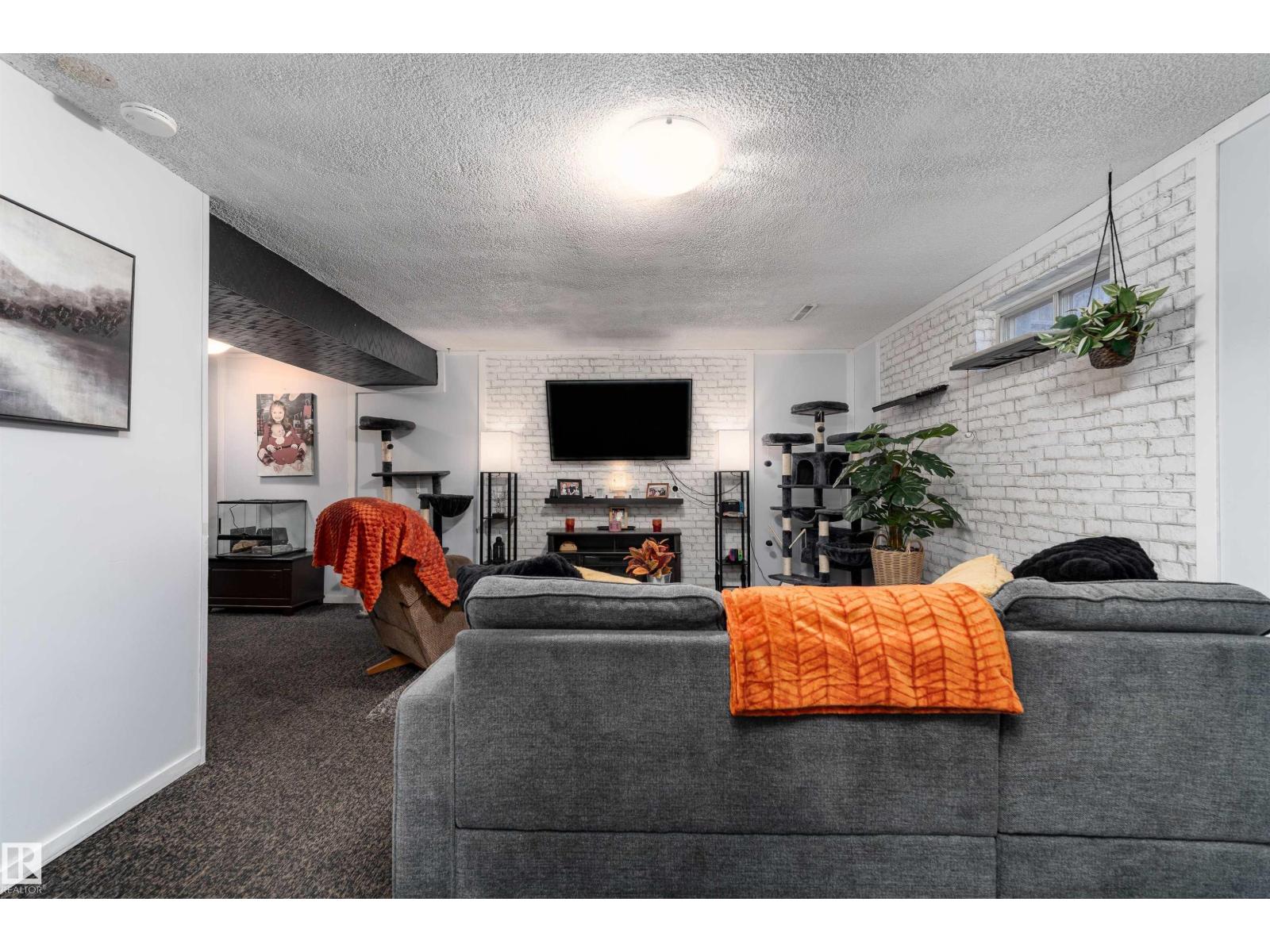 8207 169 St Nw, Edmonton, Alberta  T5R 2W4 - Photo 21 - E4462599