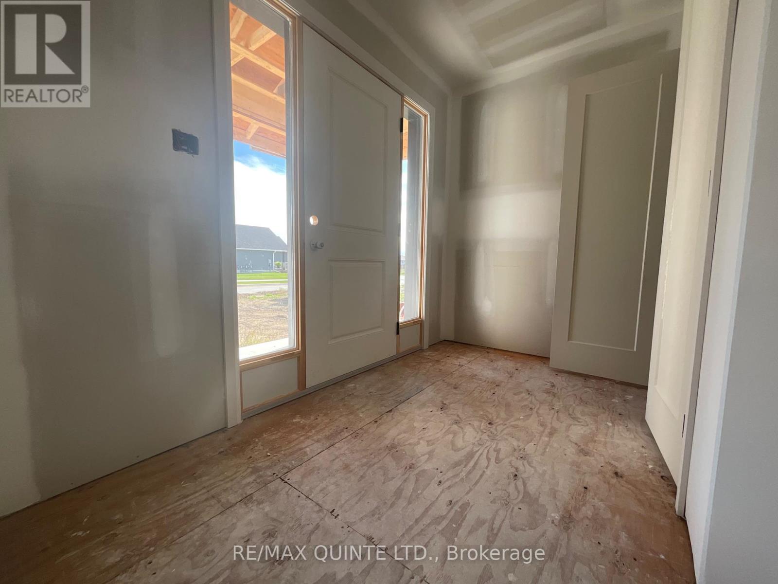 87 Hastings Park Drive, Belleville, Ontario  K8P 0J1 - Photo 15 - X12356617