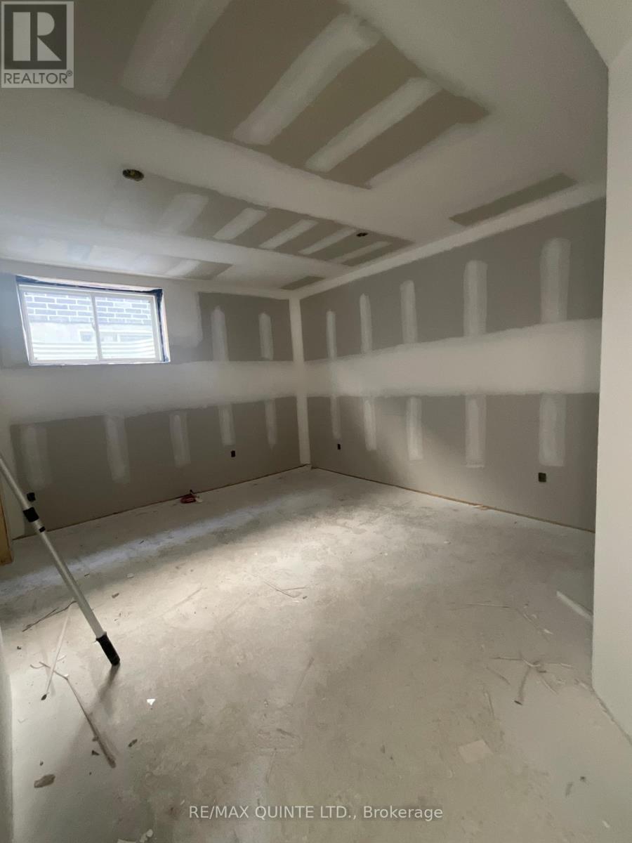 87 Hastings Park Drive, Belleville, Ontario  K8P 0J1 - Photo 22 - X12356617