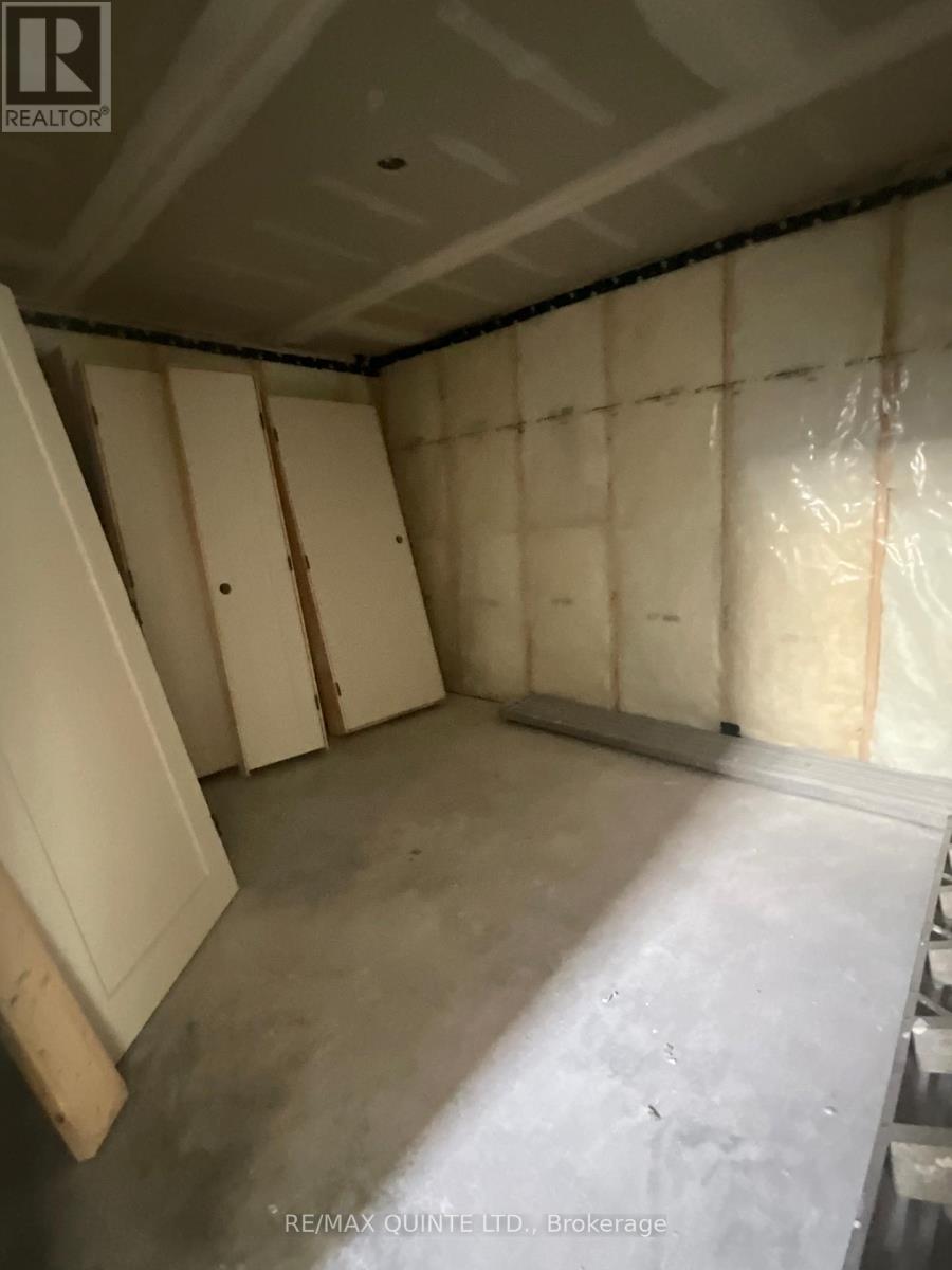 87 Hastings Park Drive, Belleville, Ontario  K8P 0J1 - Photo 27 - X12356617