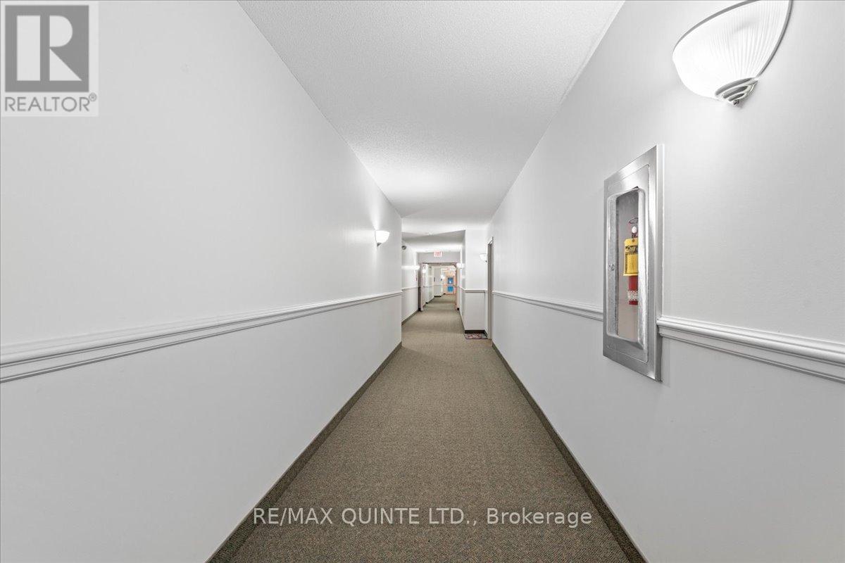 321 - 8 Talbot Street, Prince Edward County, Ontario K0K 2T0 - Photo 34 - X12473983