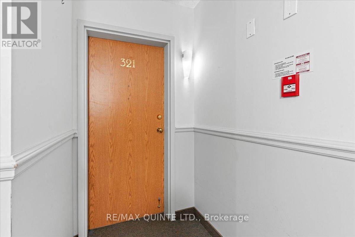 321 - 8 Talbot Street, Prince Edward County, Ontario K0K 2T0 - Photo 33 - X12473983