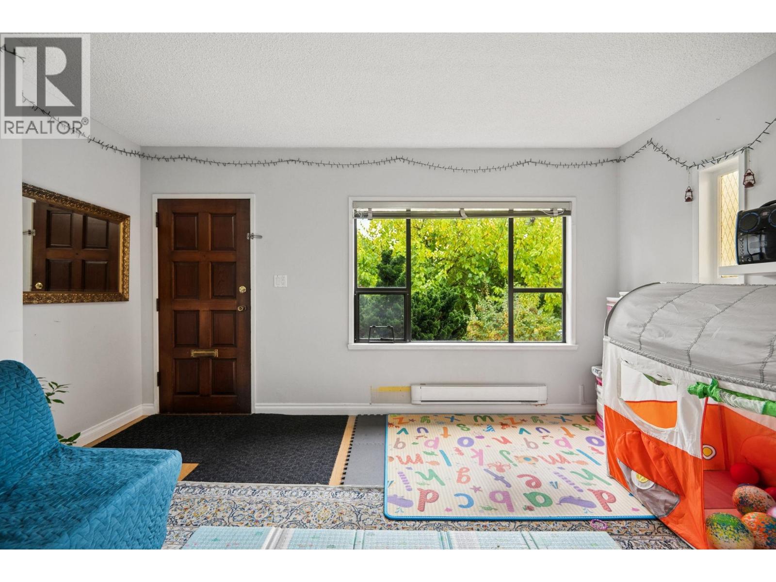 565 E 50th Avenue, Vancouver, British Columbia  V5X 1A9 - Photo 3 - R3059419