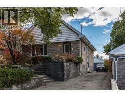 8 SYLVIA Crescent, Hamilton, Ontario