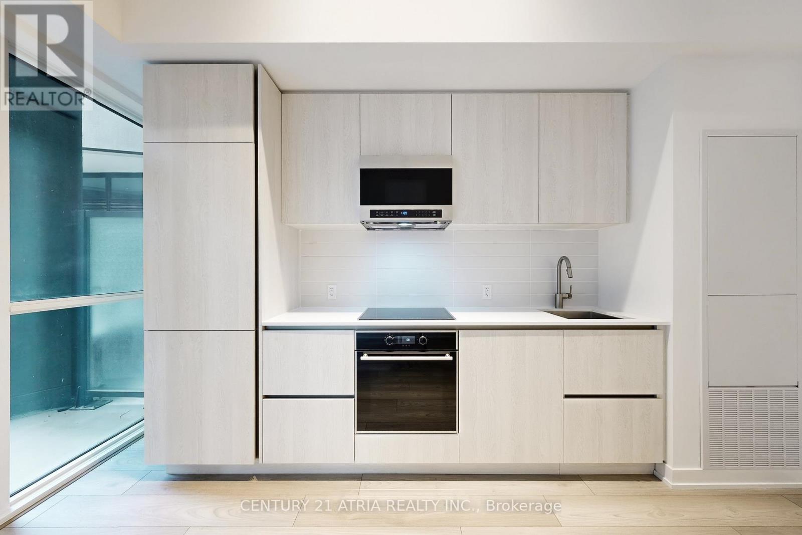 411 - 110 Broadway Avenue, Toronto, Ontario  M4P 1V7 - Photo 9 - C12473512