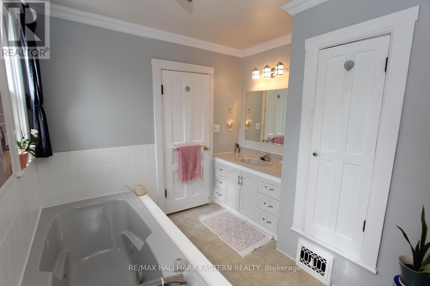 81 Second Street, Trent Hills, Ontario K0L 1L0 - Photo 17 - X12474265