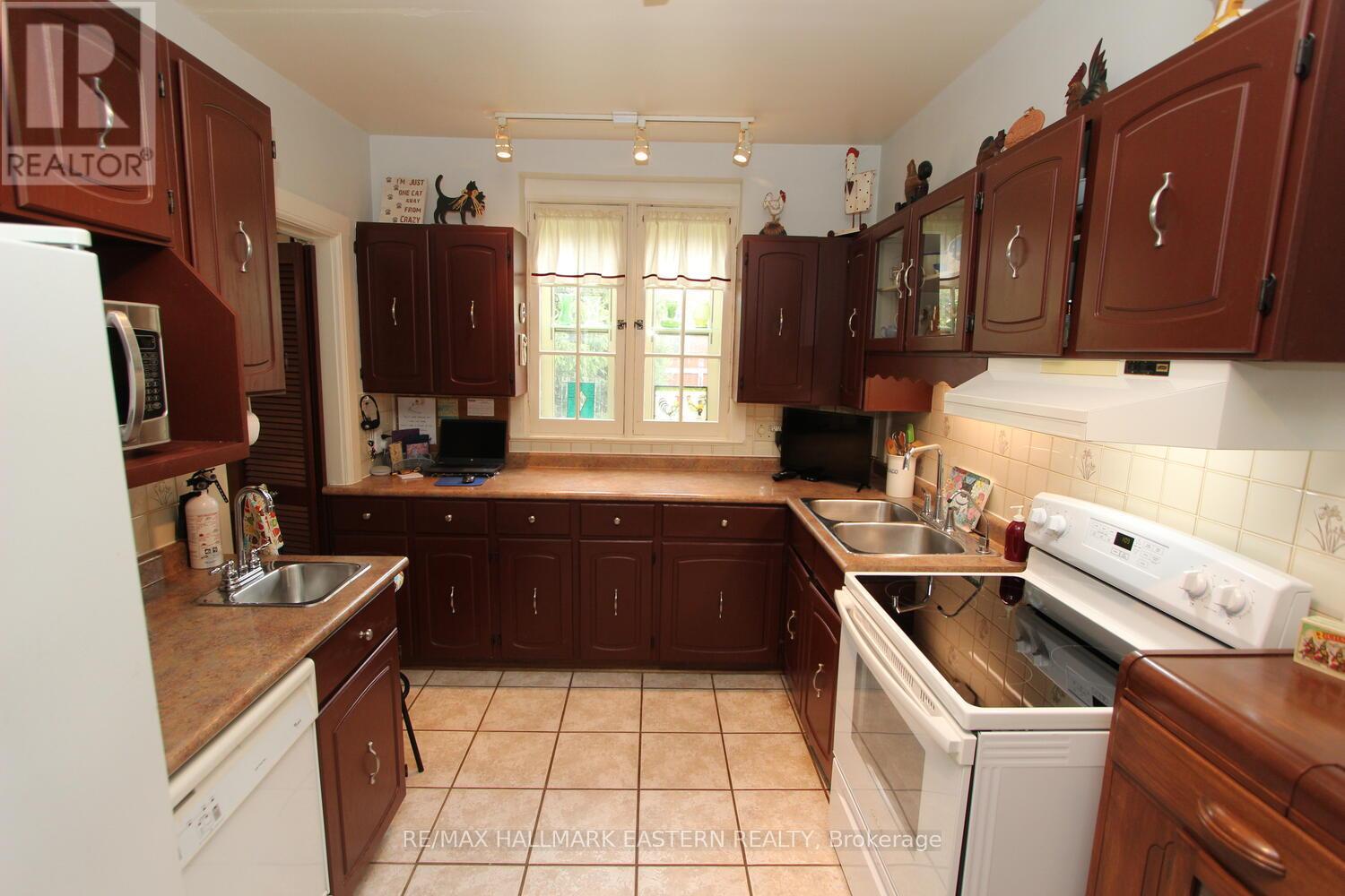 81 Second Street, Trent Hills, Ontario K0L 1L0 - Photo 6 - X12474265