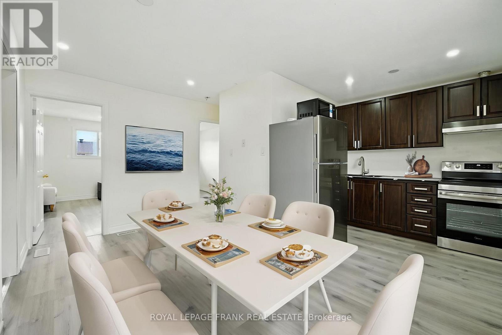 1 - 88 Mary Street W, Kawartha Lakes, Ontario  K9V 5G3 - Photo 14 - X12474299