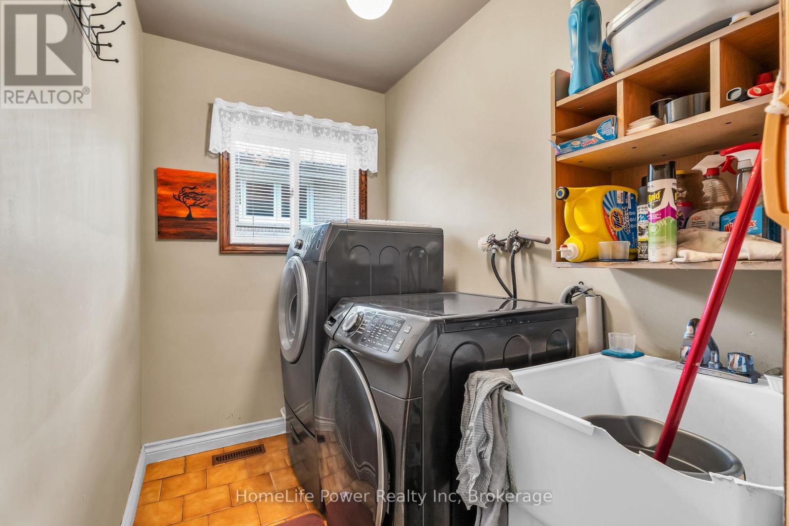 6 Leckie Avenue, Hamilton, Ontario  L8J 2S7 - Photo 25 - X12474183