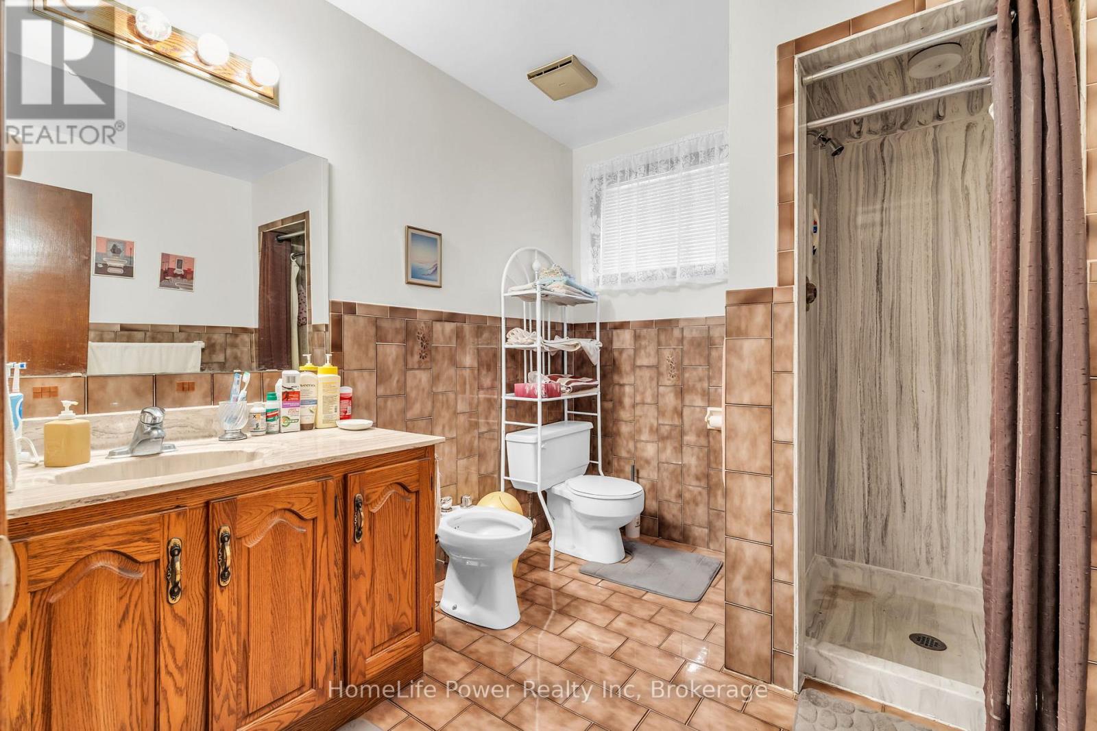 6 Leckie Avenue, Hamilton, Ontario  L8J 2S7 - Photo 31 - X12474183