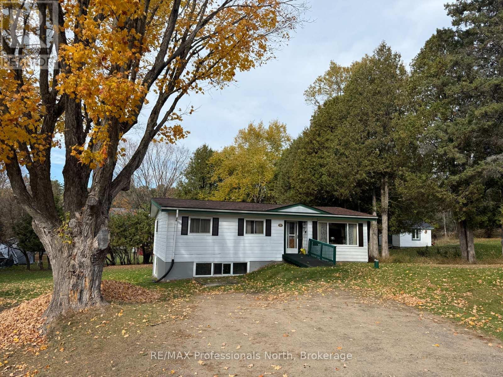 21 GEORGE STREET, Dysart et al, Ontario