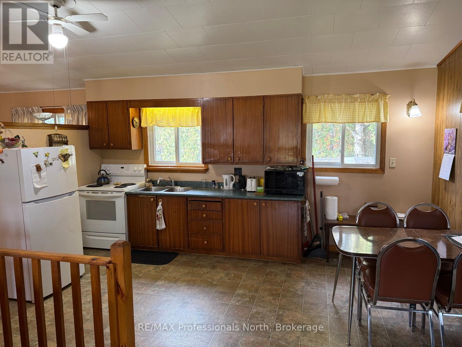 21 George Street, Dysart Et Al, Ontario  K0M 1S0 - Photo 10 - X12474239