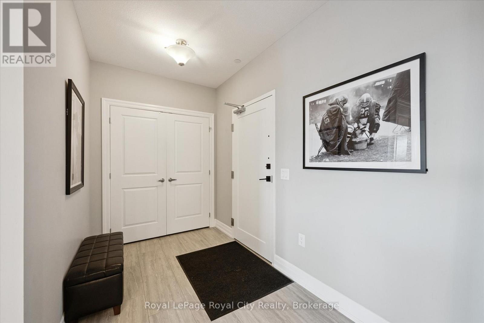 409 - 1878 Gordon Street, Guelph, Ontario  N1L 0P4 - Photo 4 - X12474267
