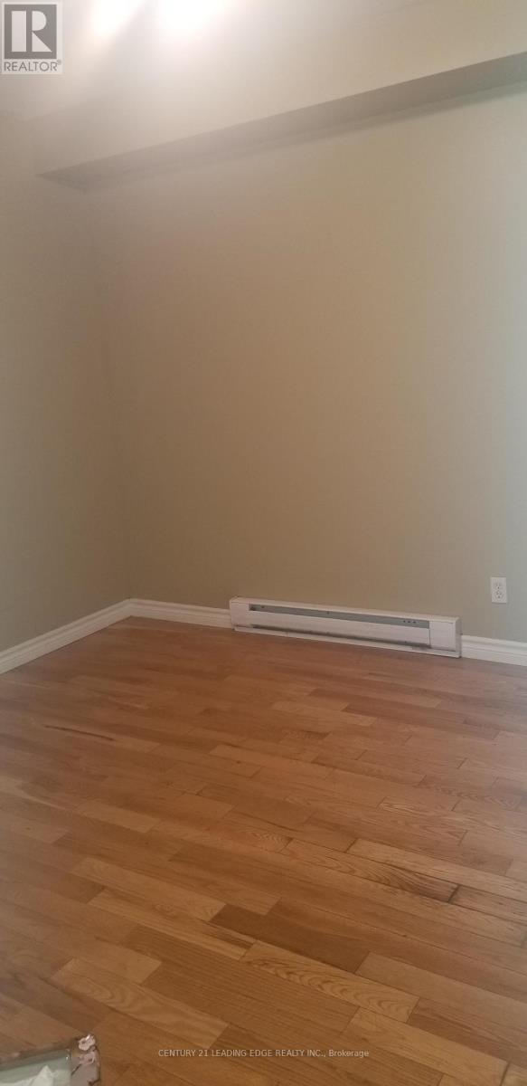 02 - 959 Bloor Street W, Toronto, Ontario  M6H 1L7 - Photo 4 - C12474105