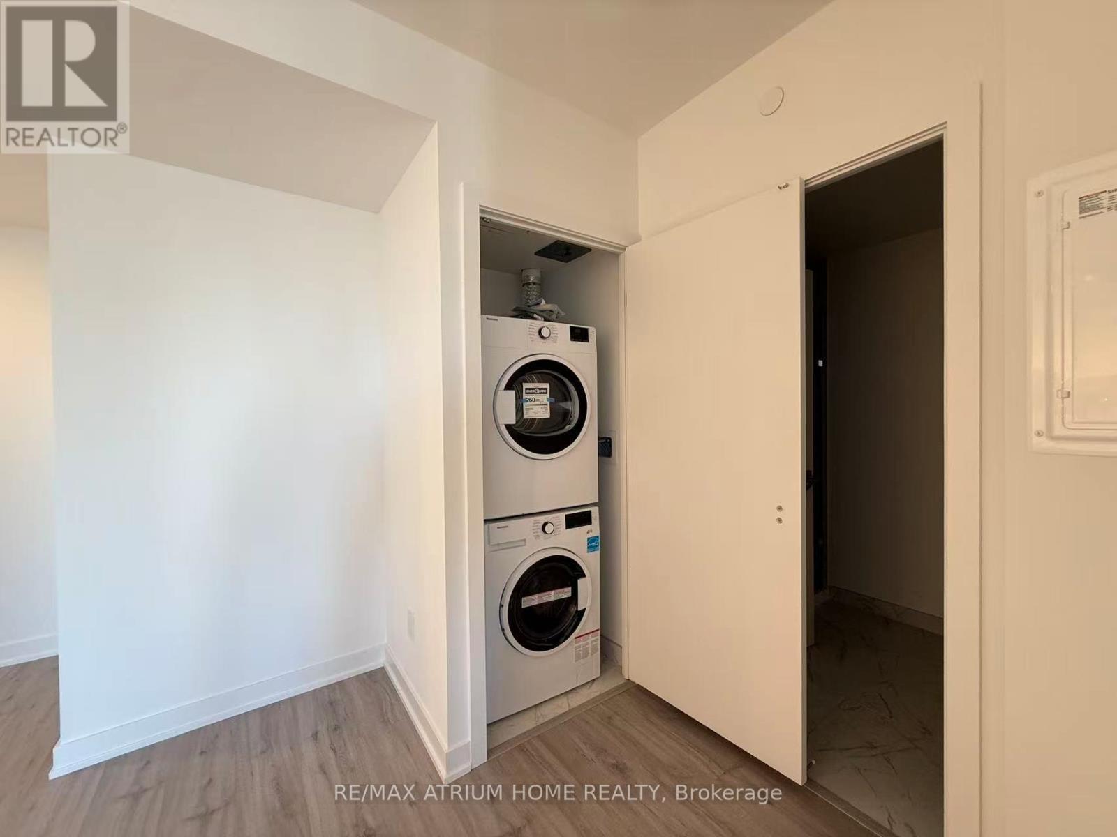 2201 - 252 Church Street, Toronto, Ontario  M5B 0E6 - Photo 10 - C12474110