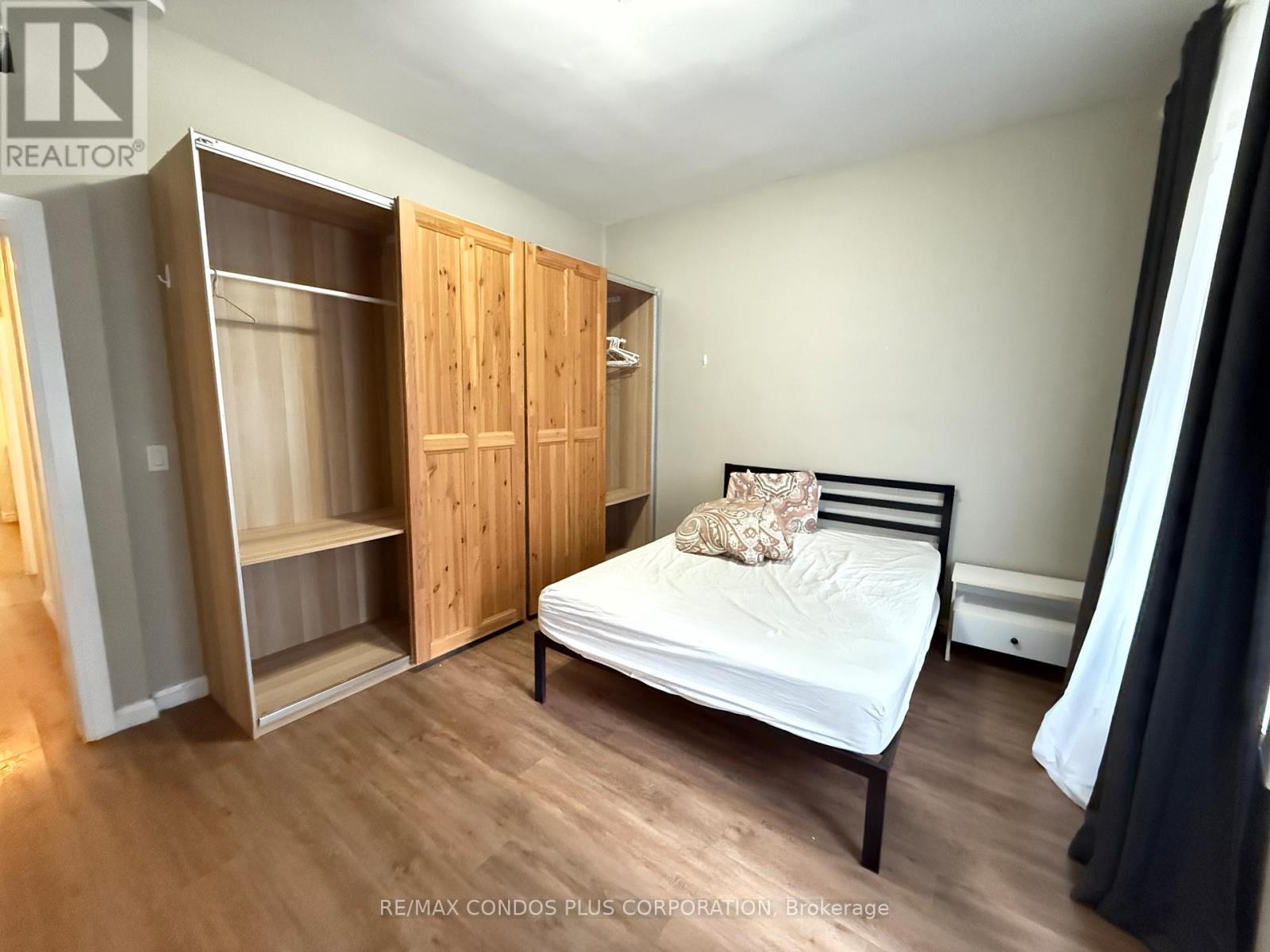 3 - 567 Yonge Street, Toronto, Ontario  M4Y 1Z2 - Photo 2 - C12474143