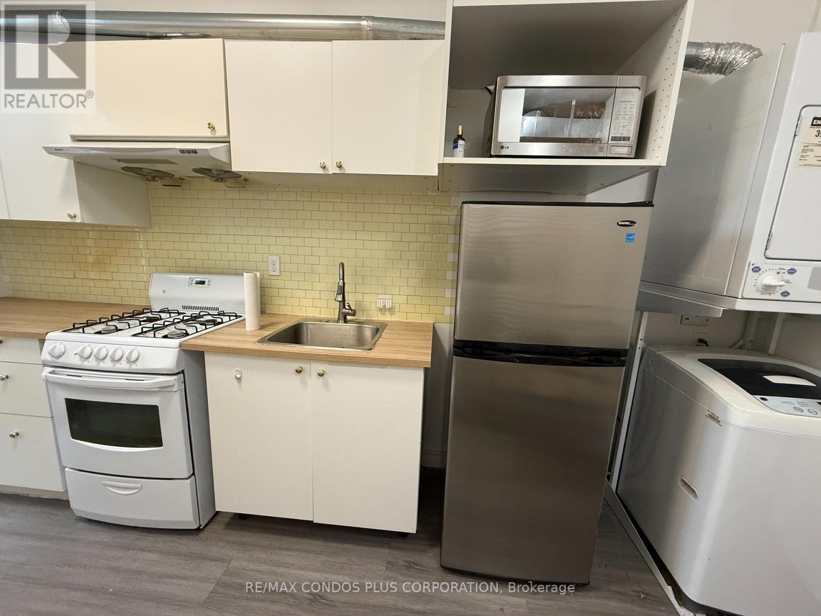3 - 567 Yonge Street, Toronto, Ontario  M4Y 1Z2 - Photo 7 - C12474143