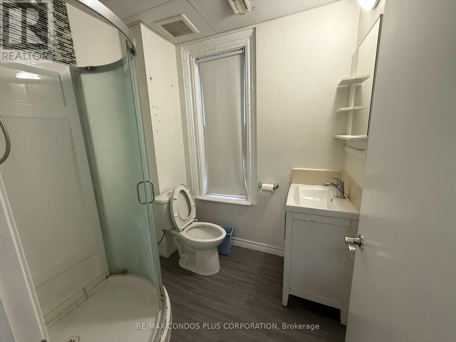 3 - 567 Yonge Street, Toronto, Ontario  M4Y 1Z2 - Photo 9 - C12474143