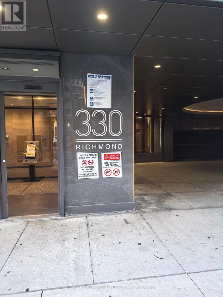 605 - 330 RICHMOND STREET W, Toronto, Ontario