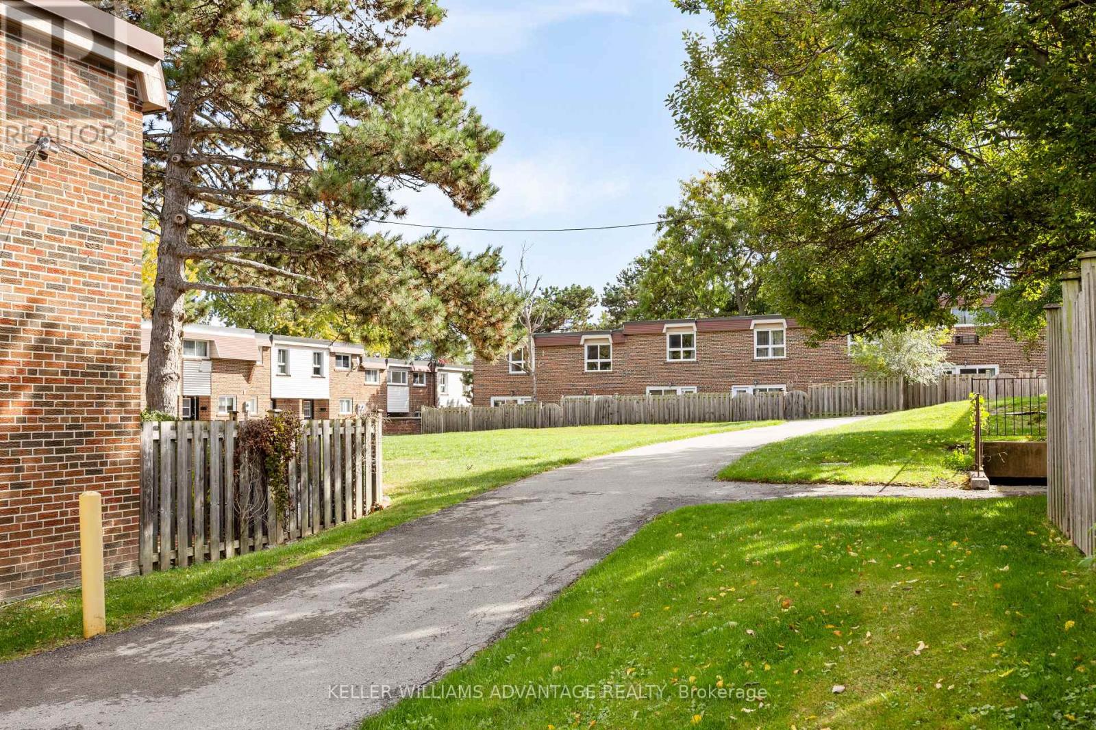 118 - 69 Godstone Road, Toronto, Ontario  M2J 3C8 - Photo 42 - C12474174