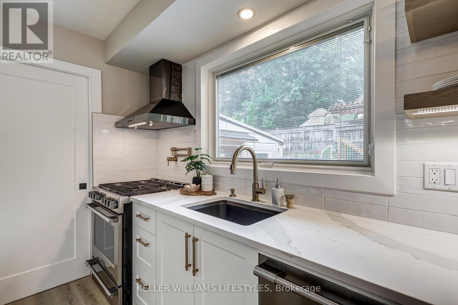 63 Park Lane Crescent, London South, Ontario  N6K 2V1 - Photo 19 - X12474219