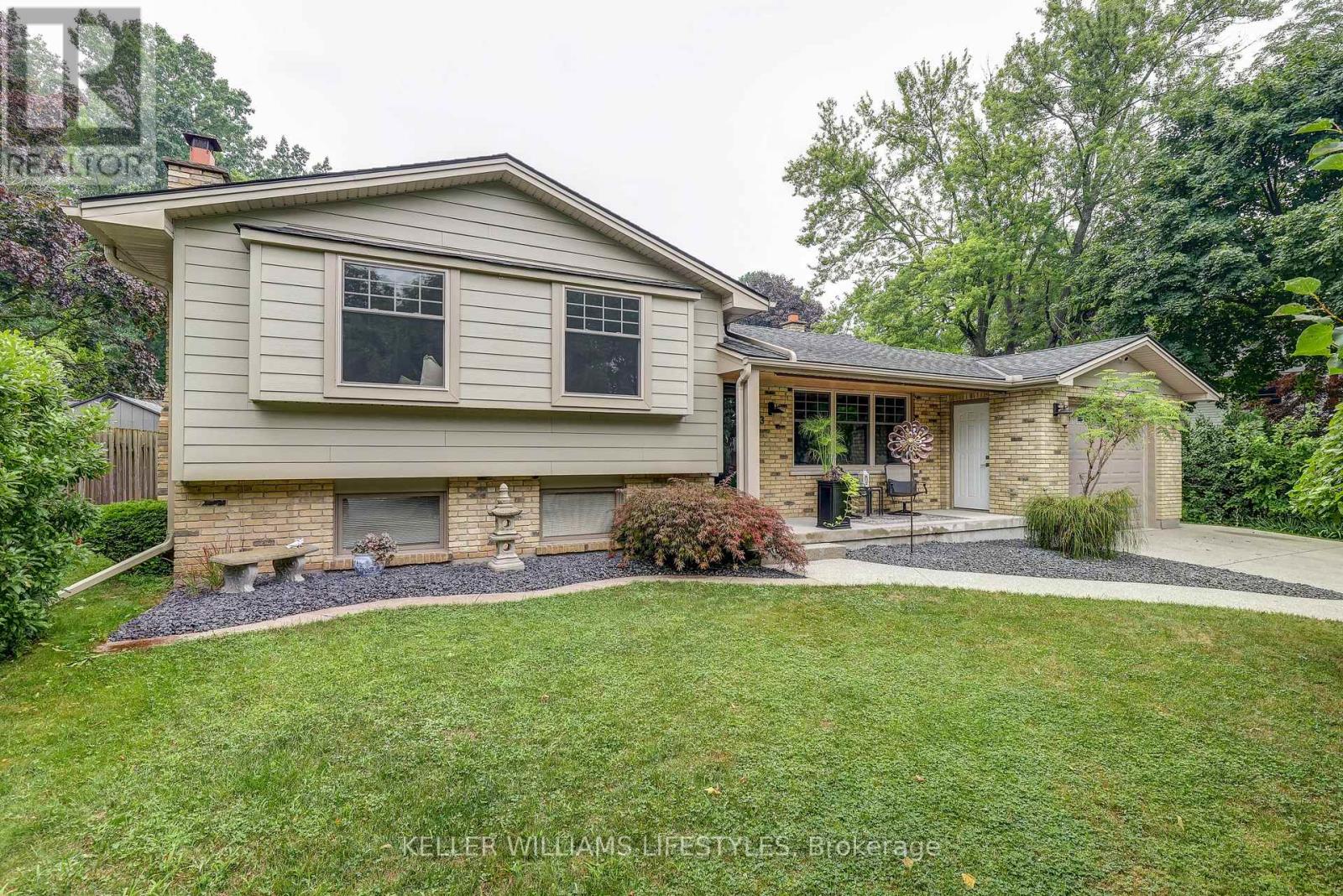 63 Park Lane Crescent, London South, Ontario  N6K 2V1 - Photo 4 - X12474219