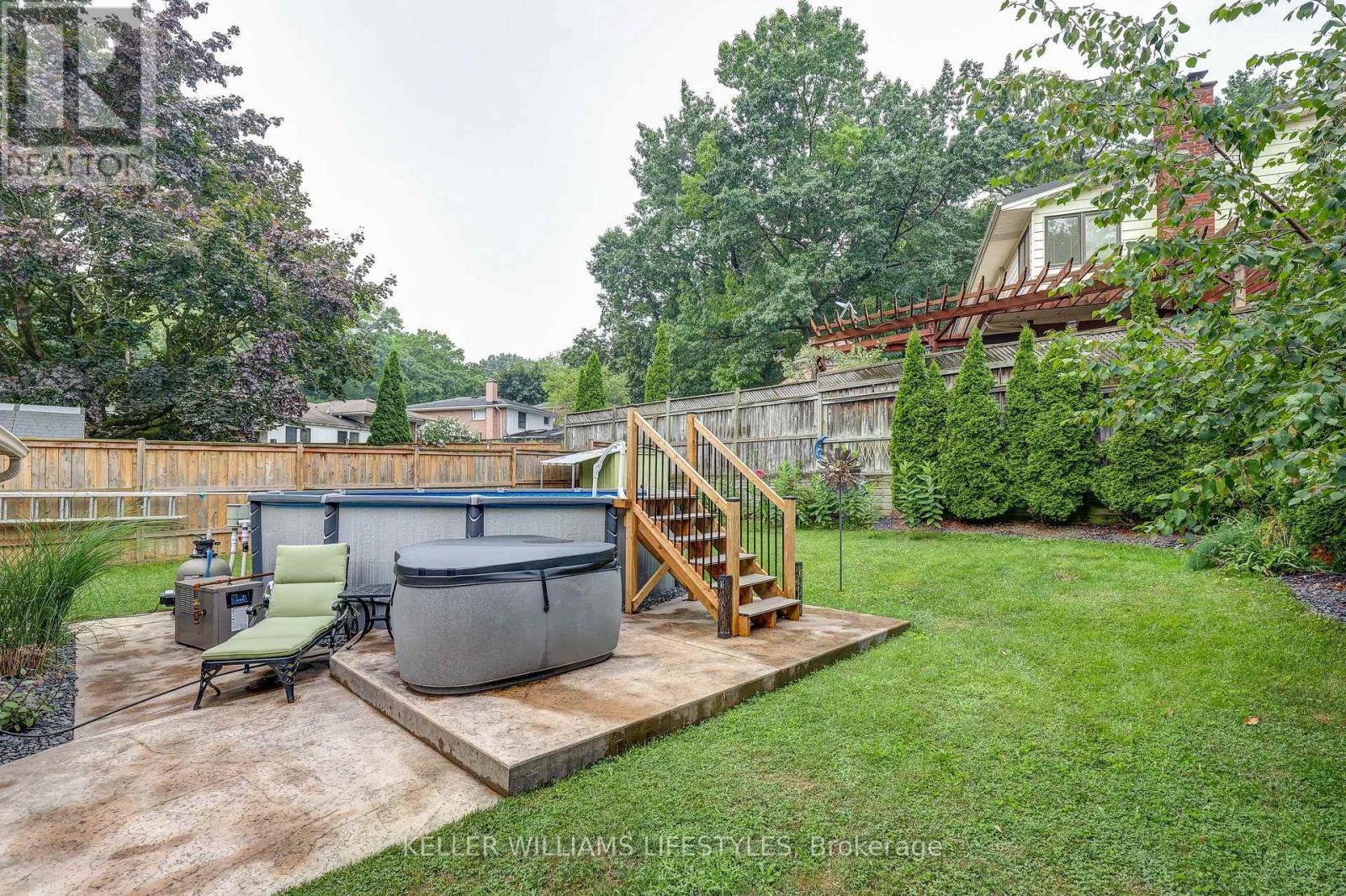 63 Park Lane Crescent, London South, Ontario  N6K 2V1 - Photo 46 - X12474219