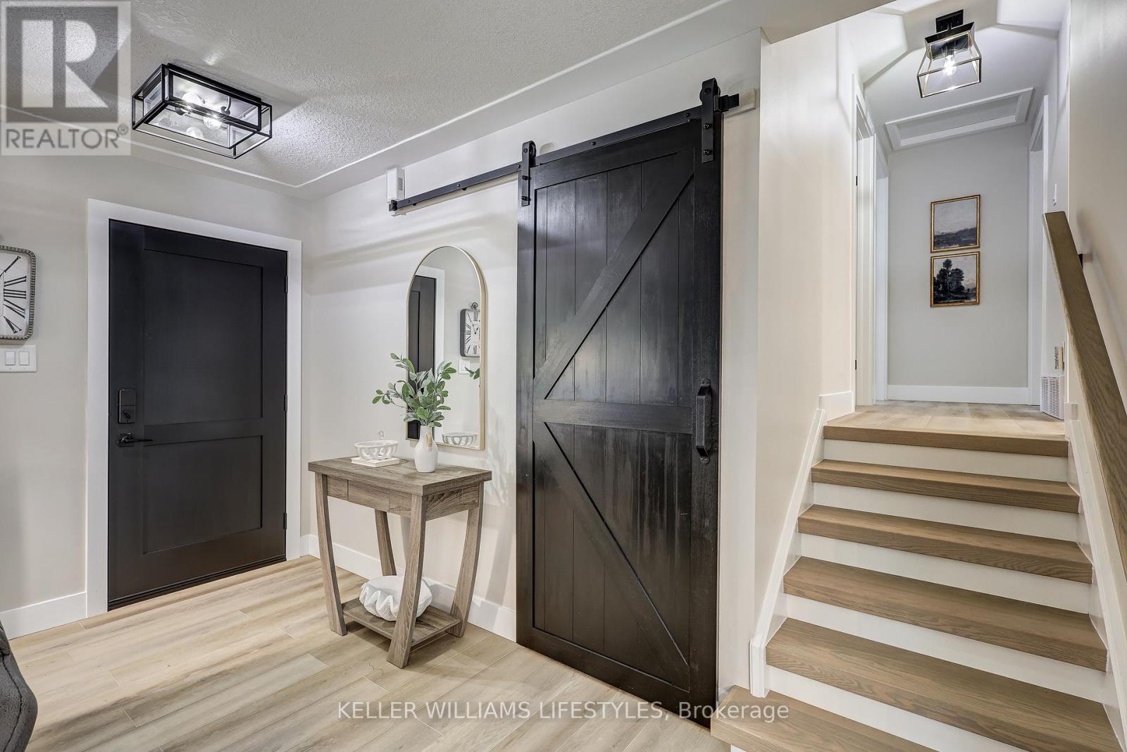 63 Park Lane Crescent, London South, Ontario  N6K 2V1 - Photo 5 - X12474219
