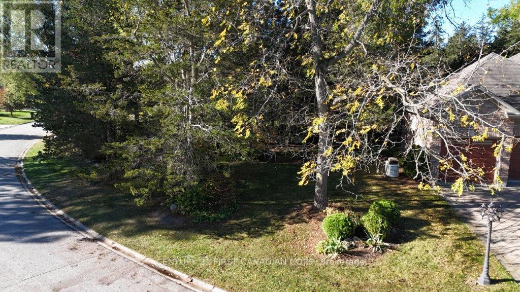 10137 MERRYWOOD DRIVE, Lambton Shores, Ontario