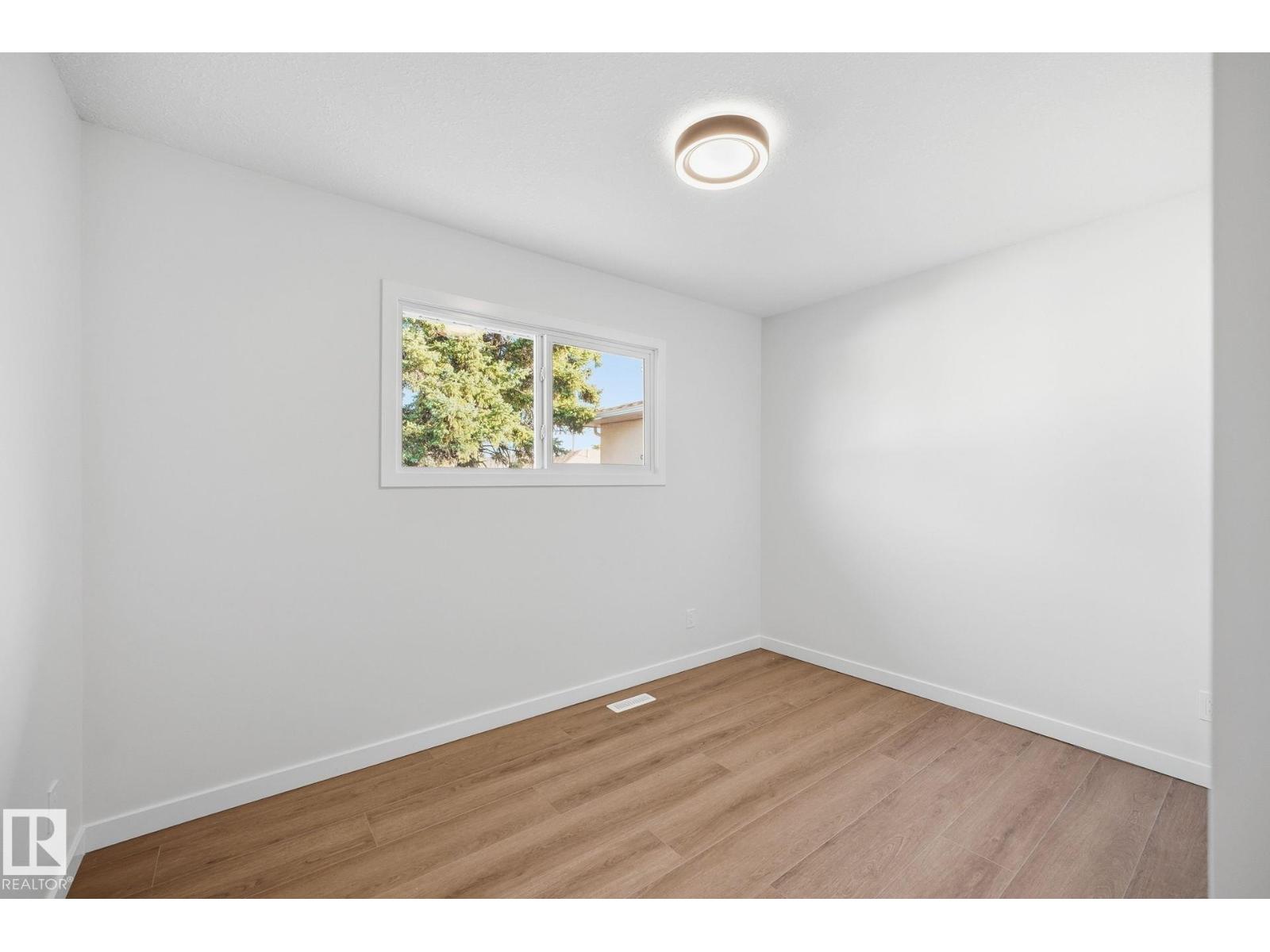 12811 89 St Nw Nw, Edmonton, Alberta  T5E 3J8 - Photo 12 - E4462950