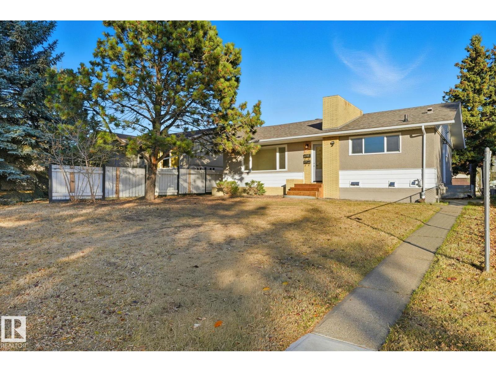12811 89 St Nw Nw, Edmonton, Alberta  T5E 3J8 - Photo 2 - E4462950