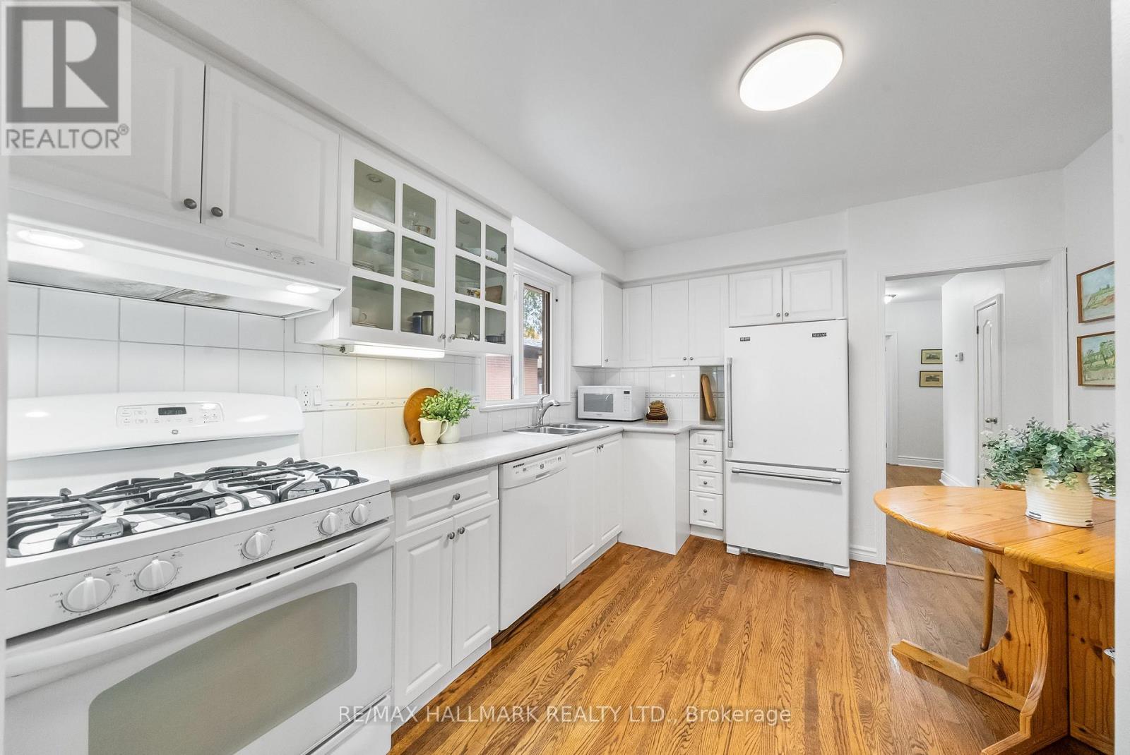 266 Chine Drive, Toronto, Ontario  M1M 2L8 - Photo 14 - E12474116
