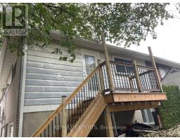 UNIT 2 - 143 CHESTER LE BOULEVARD, Toronto, Ontario