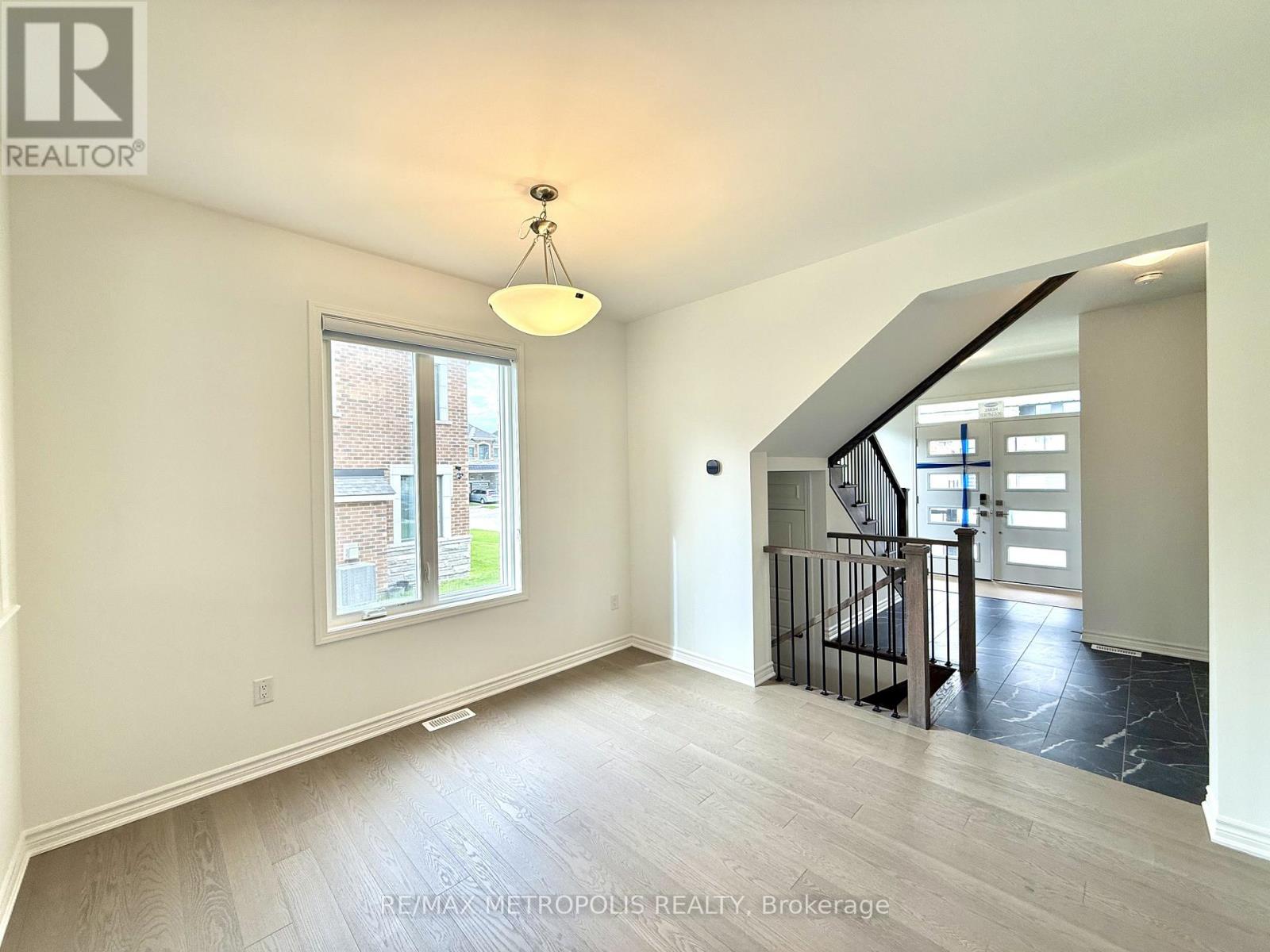 1341 Glamorgan Manor, Pickering, Ontario  L1X 0N1 - Photo 6 - E12474165