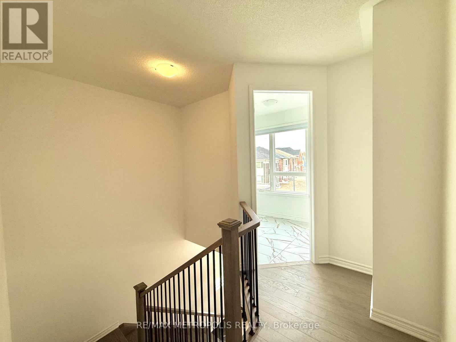 1341 Glamorgan Manor, Pickering, Ontario  L1X 0N1 - Photo 9 - E12474165